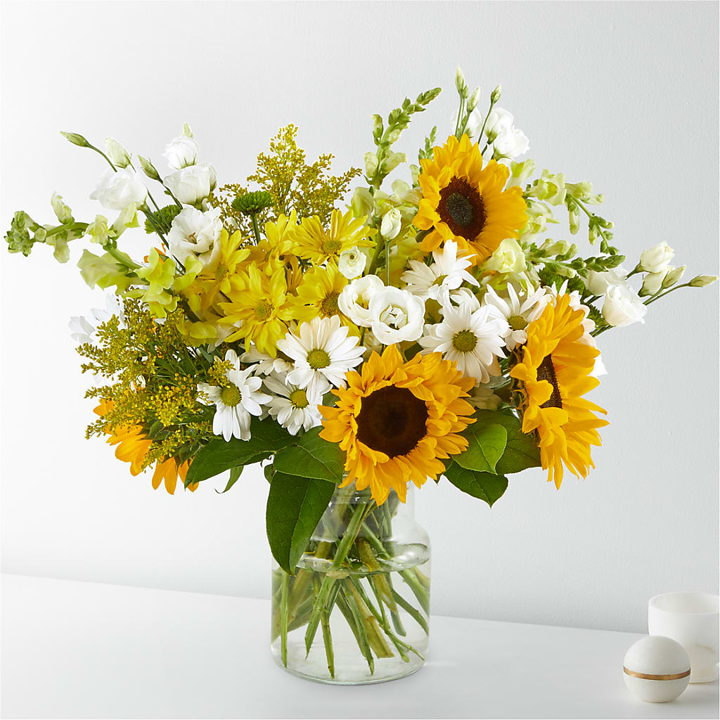 Hello Sunshine Bouquet – Colonial Flower Shoppe, Somers CT