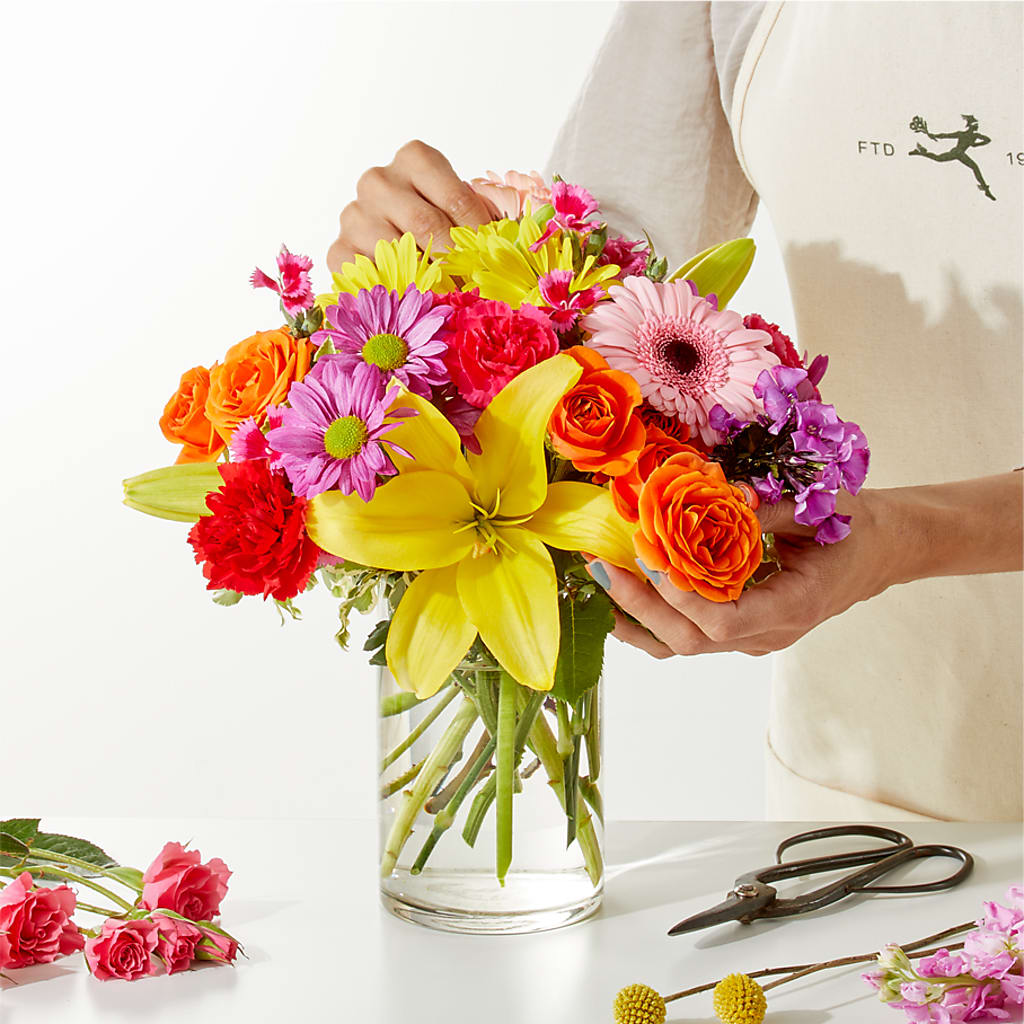 Cue the Confetti - A Florist Original – Colonial Flower Shoppe, Somers CT