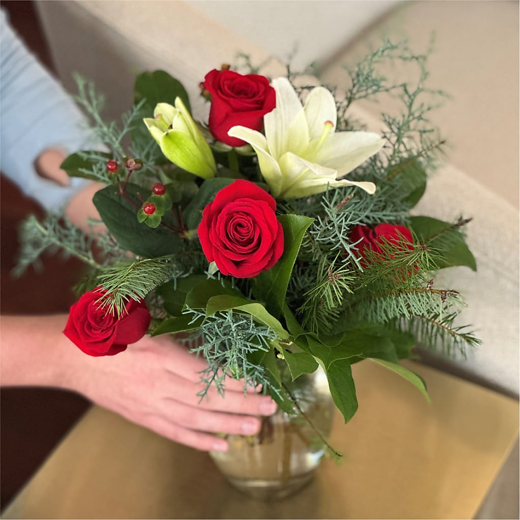 Glittering Lights Bouquet – Colonial Flower Shoppe, Somers CT