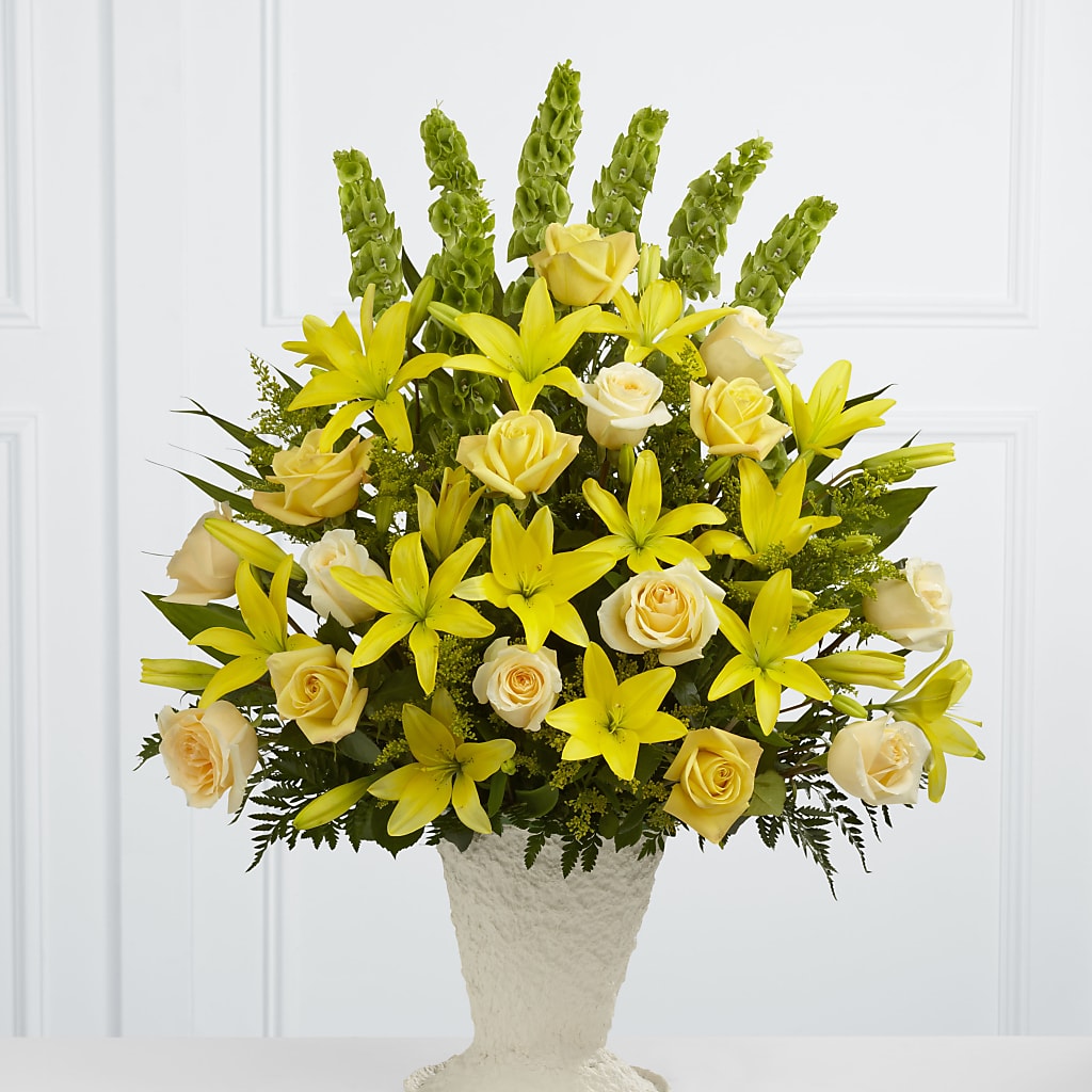 Golden Memories Arrangement – Colonial Flower Shoppe, Somers CT