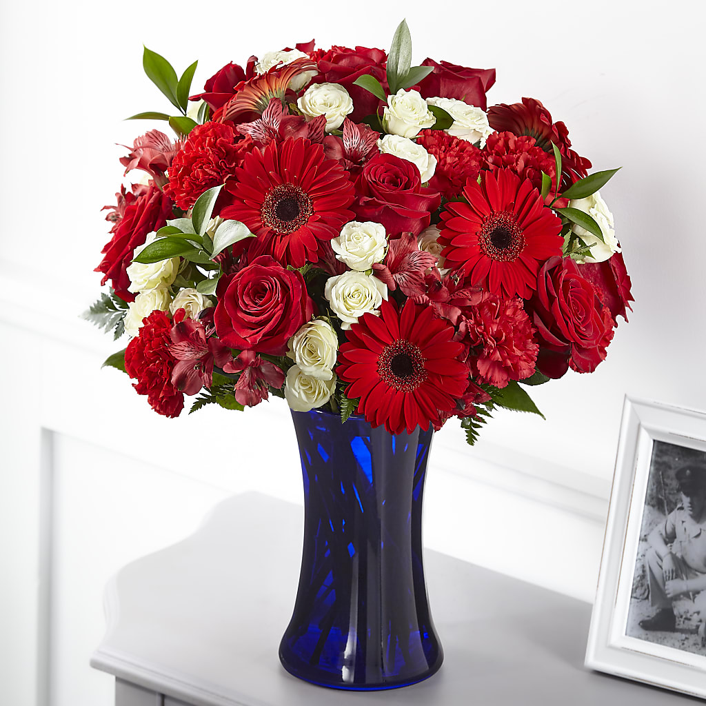 Hearts Embrace Bouquet – Colonial Flower Shoppe, Somers CT