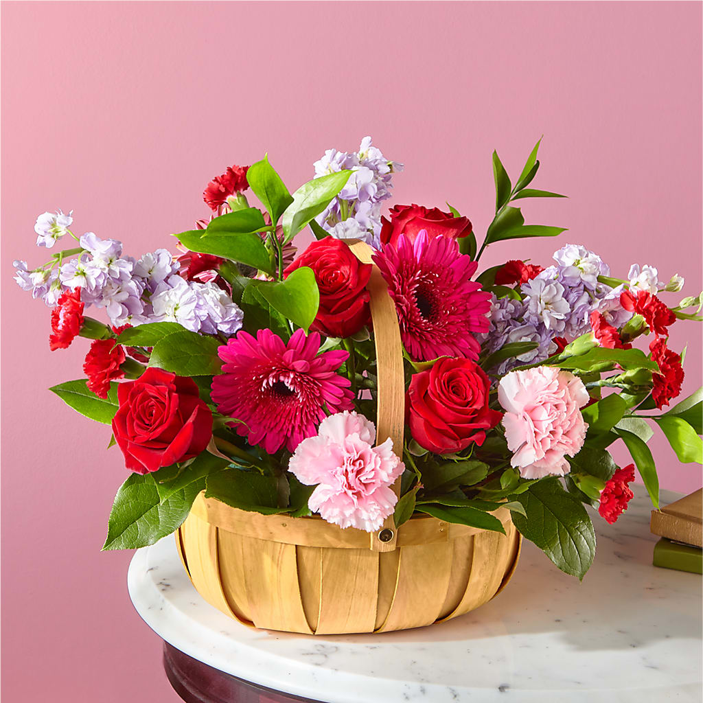 Pink Picnic Basket – Colonial Flower Shoppe, Somers CT