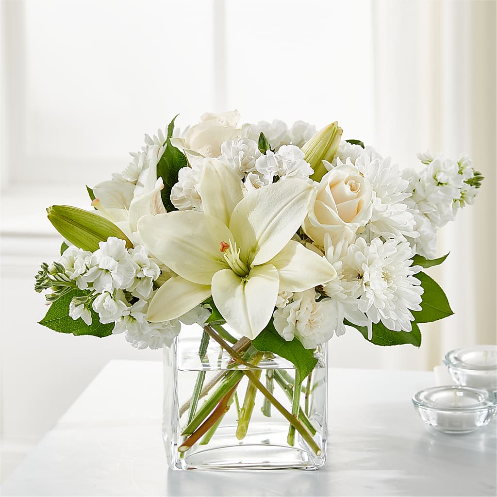 Gentle Breeze Bouquet – Colonial Flower Shoppe, Somers CT