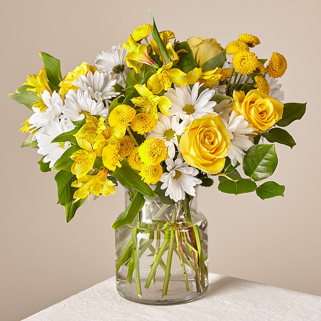 Sunny Sentiments Bouquet – Colonial Flower Shoppe, Somers CT