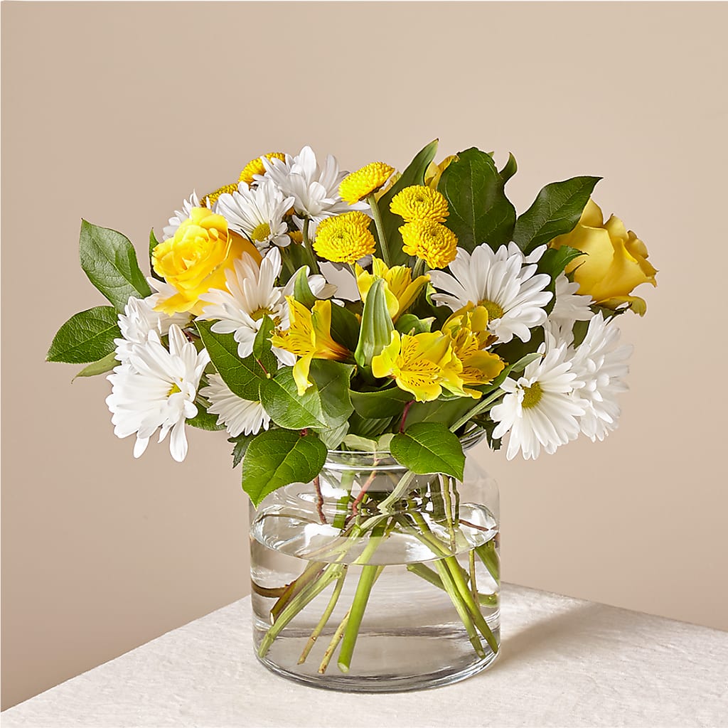 Sunny Sentiments Bouquet – Colonial Flower Shoppe, Somers CT