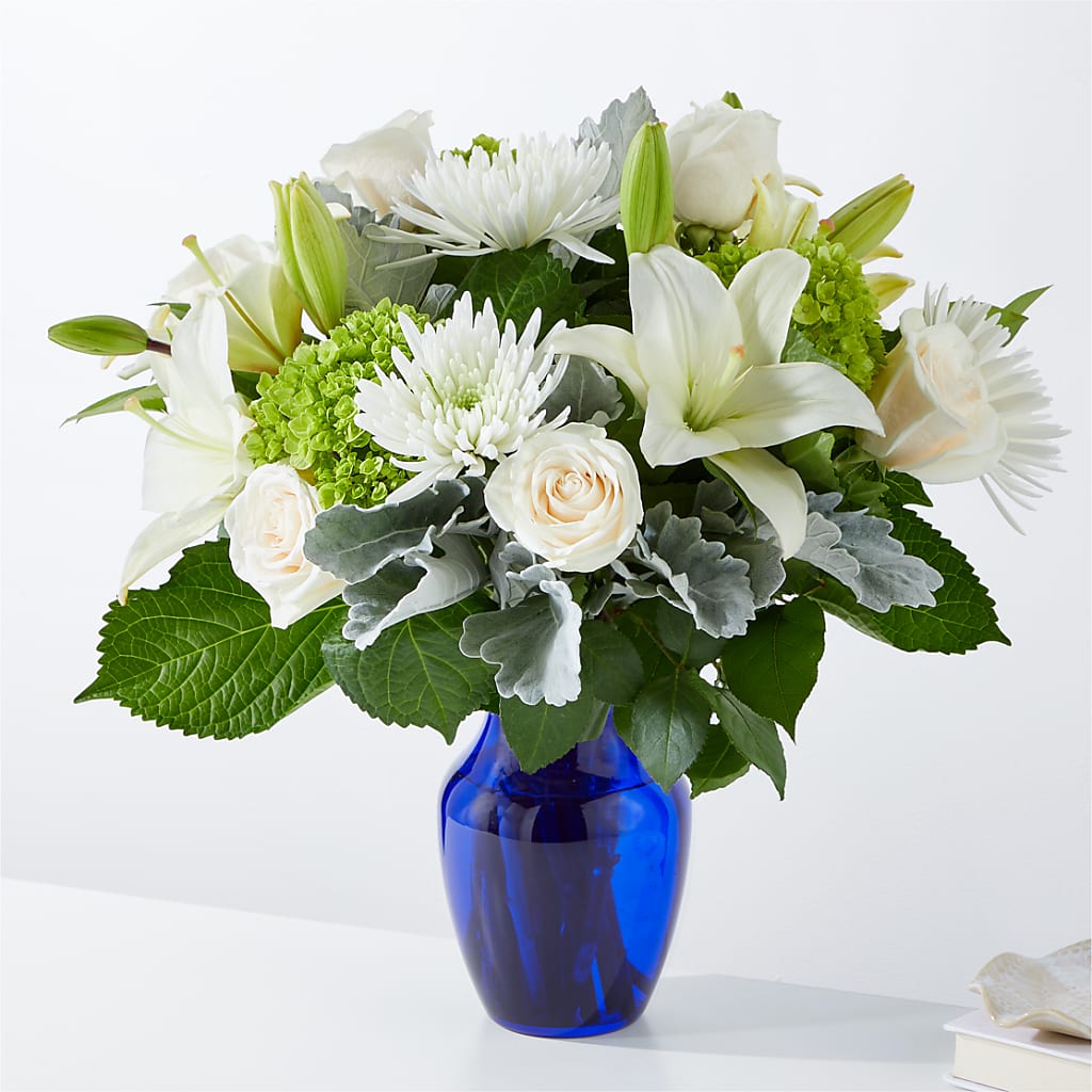 Snowy Dreams Bouquet – Colonial Flower Shoppe, Somers CT