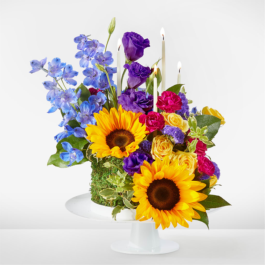 Star of the Day Floral Cake – Colonial Flower Shoppe, Somers CT