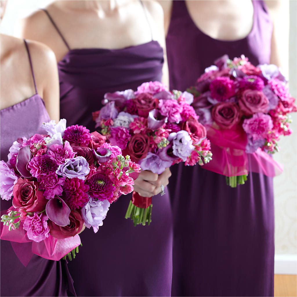 Bridesmaid's Garden Bouquet – Colonial Flower Shoppe, Somers CT