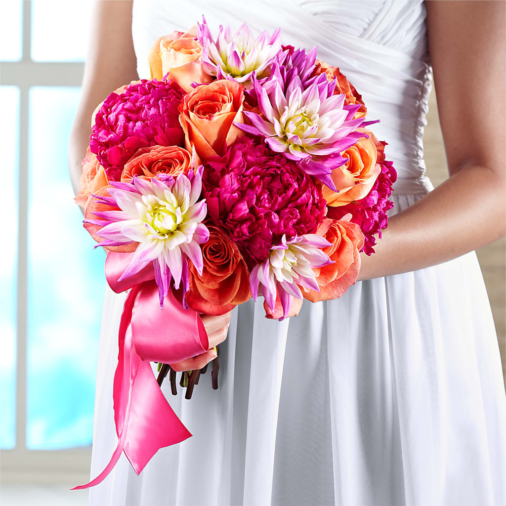 New Love Bouquet – Colonial Flower Shoppe, Somers CT