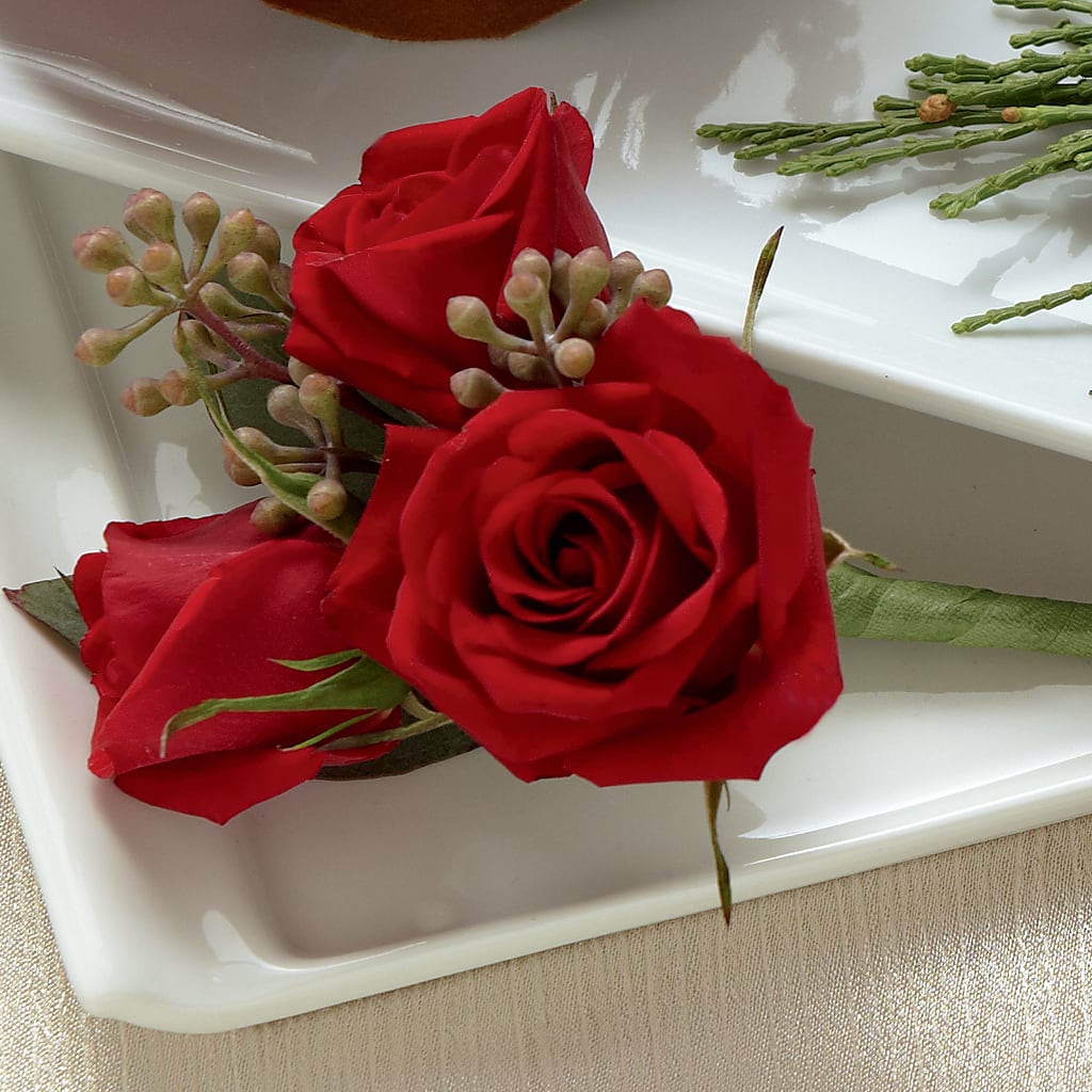 Red Spray Rose Boutonniere – Colonial Flower Shoppe, Somers CT