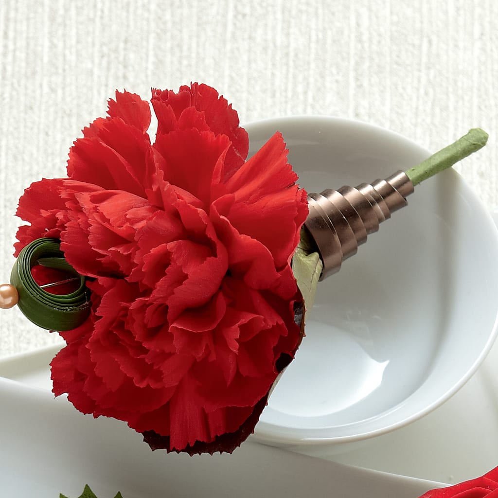 Red Carnation Boutonniere – Colonial Flower Shoppe, Somers CT
