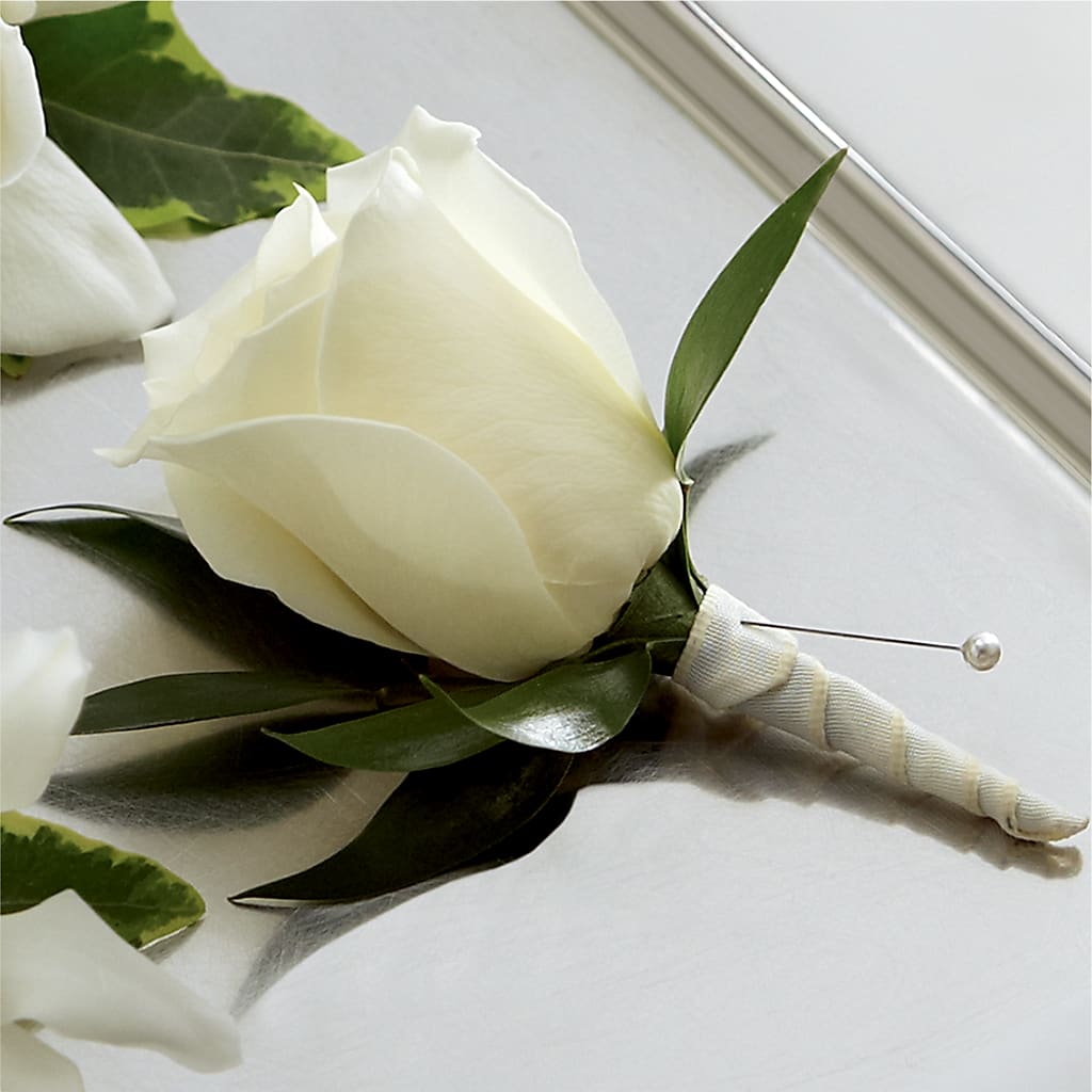 White Rose Boutonniere – Colonial Flower Shoppe, Somers CT