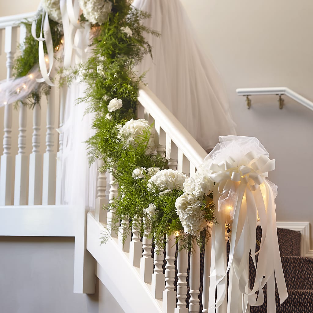 Champagne Dreams Garland – Colonial Flower Shoppe, Somers CT