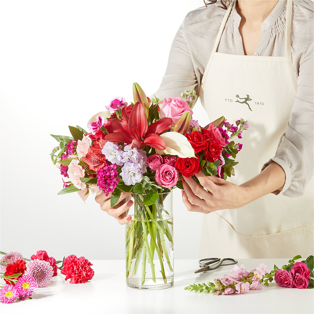 Swooning Over You - A Luxury Florist Original –  Colonial Flower Shoppe, Somers CT