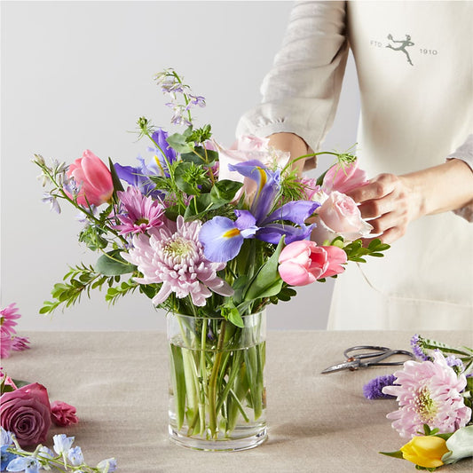 Pastel Tradition - A Florist Original –  Colonial Flower Shoppe, Somers CT