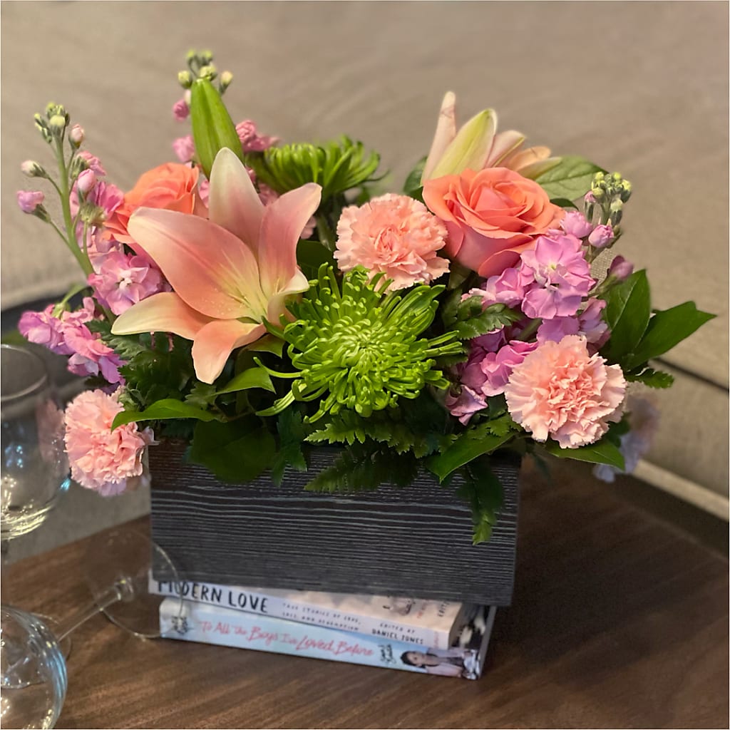 Beautiful Spirit Basket –  Colonial Flower Shoppe, Somers CT