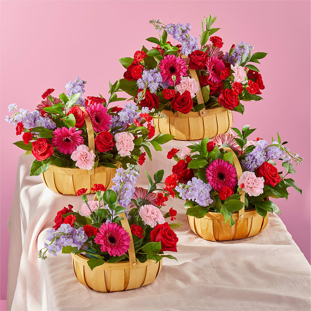 Pink Picnic Basket –  Colonial Flower Shoppe, Somers CT