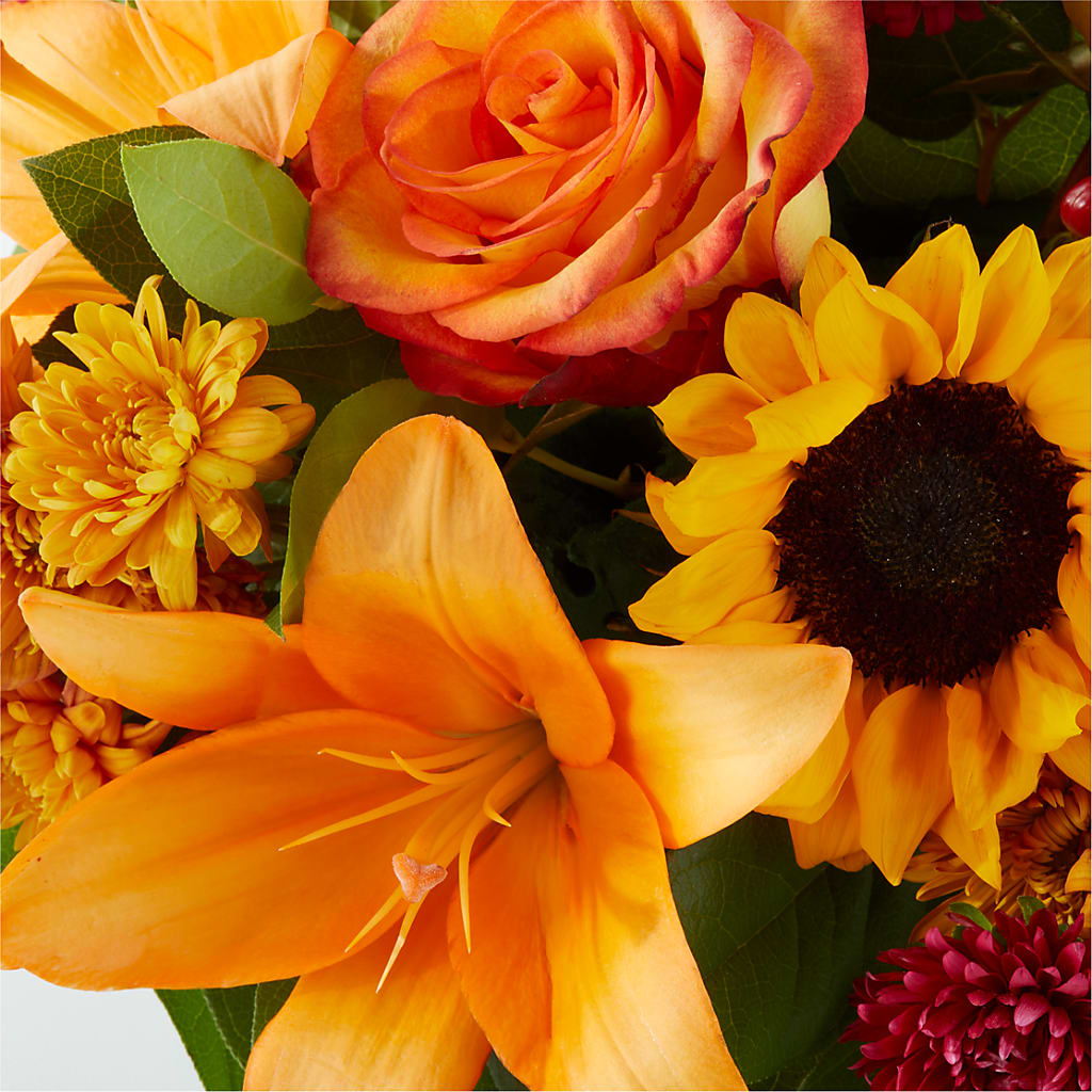 Grateful Centerpiece –  Colonial Flower Shoppe, Somers CT