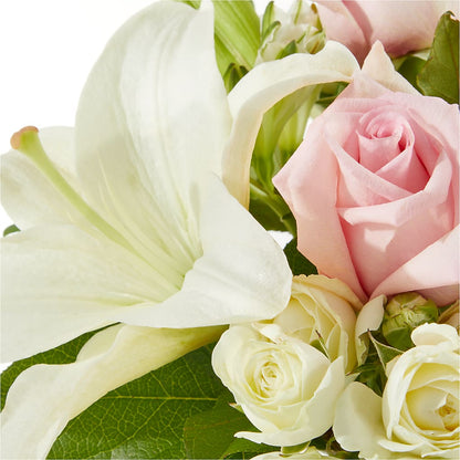 Kindhearted Bouquet –  Colonial Flower Shoppe, Somers CT