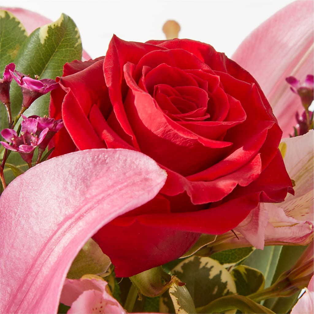 Lucky in Love Bouquet –  Colonial Flower Shoppe, Somers CT